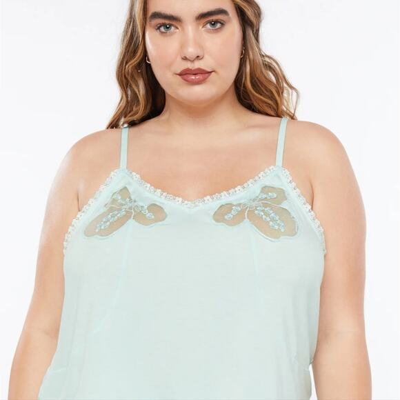 NEW Savage X Fenty Peek Behind The Lace Curvy Cami Seashell Blue - Picture 2 of 9